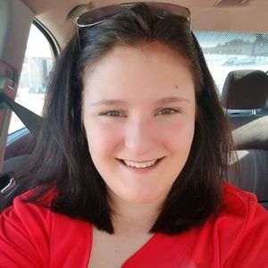 Meet your Posher, Makayla